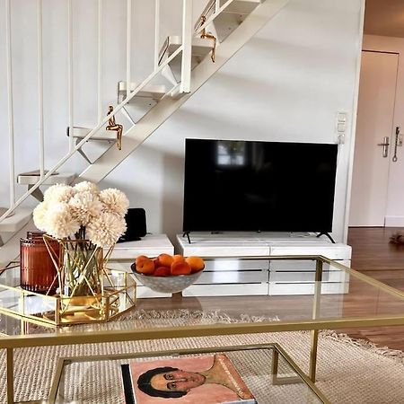 Bali Home Stylische Wohnung Mit Terrasse Шёнефельд Экстерьер фото