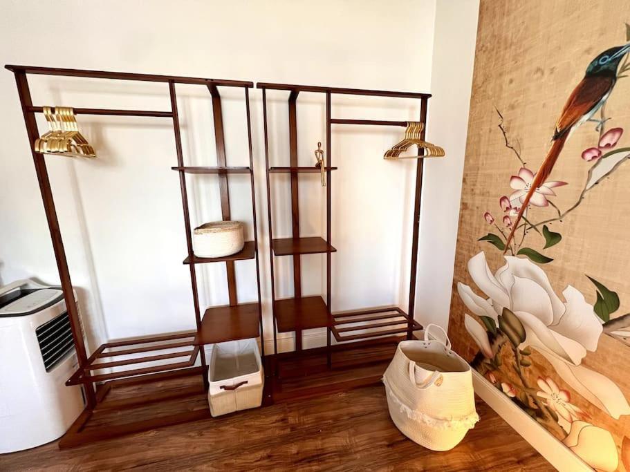 Bali Home Stylische Wohnung Mit Terrasse Шёнефельд Экстерьер фото